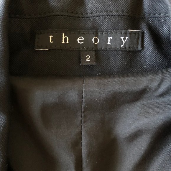 Theory Blazer, size 2 - Picture 3 of 8